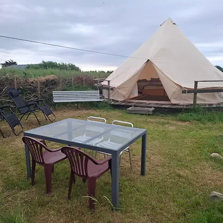 Glamping Tent 1, Cosy Campo de lujo Stege